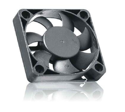 散熱風(fēng)扇規(guī)格選擇.jpg 散熱風(fēng)扇規(guī)格選擇.jpg