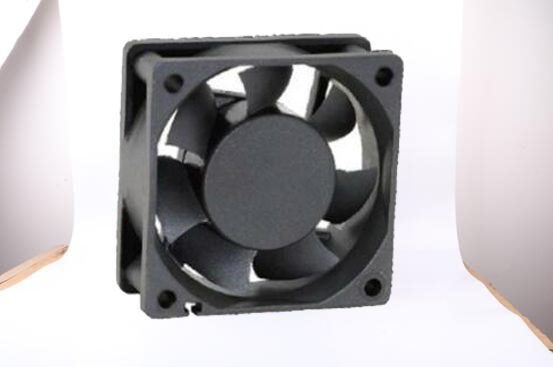 散熱風(fēng)扇應(yīng)用領(lǐng)域2.jpg 散熱風(fēng)扇應(yīng)用領(lǐng)域2.jpg