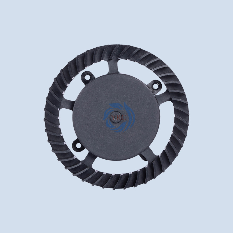 YRC7020(2).jpg YRC7020(2).jpg